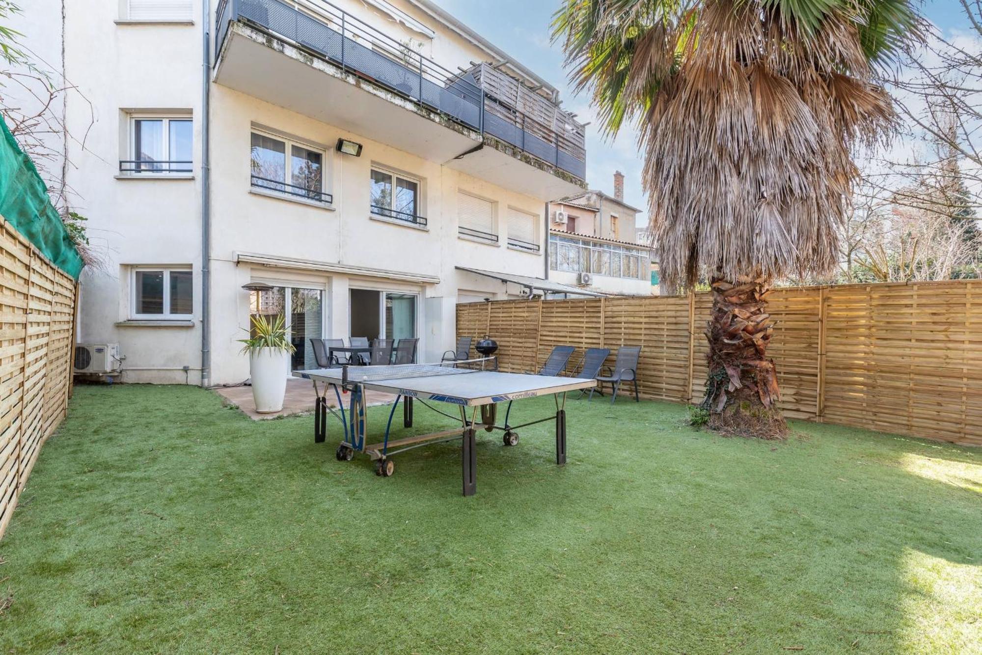 Maison Frappaz - 4 Bedrooms With Garden 빌뢰르반 외부 사진