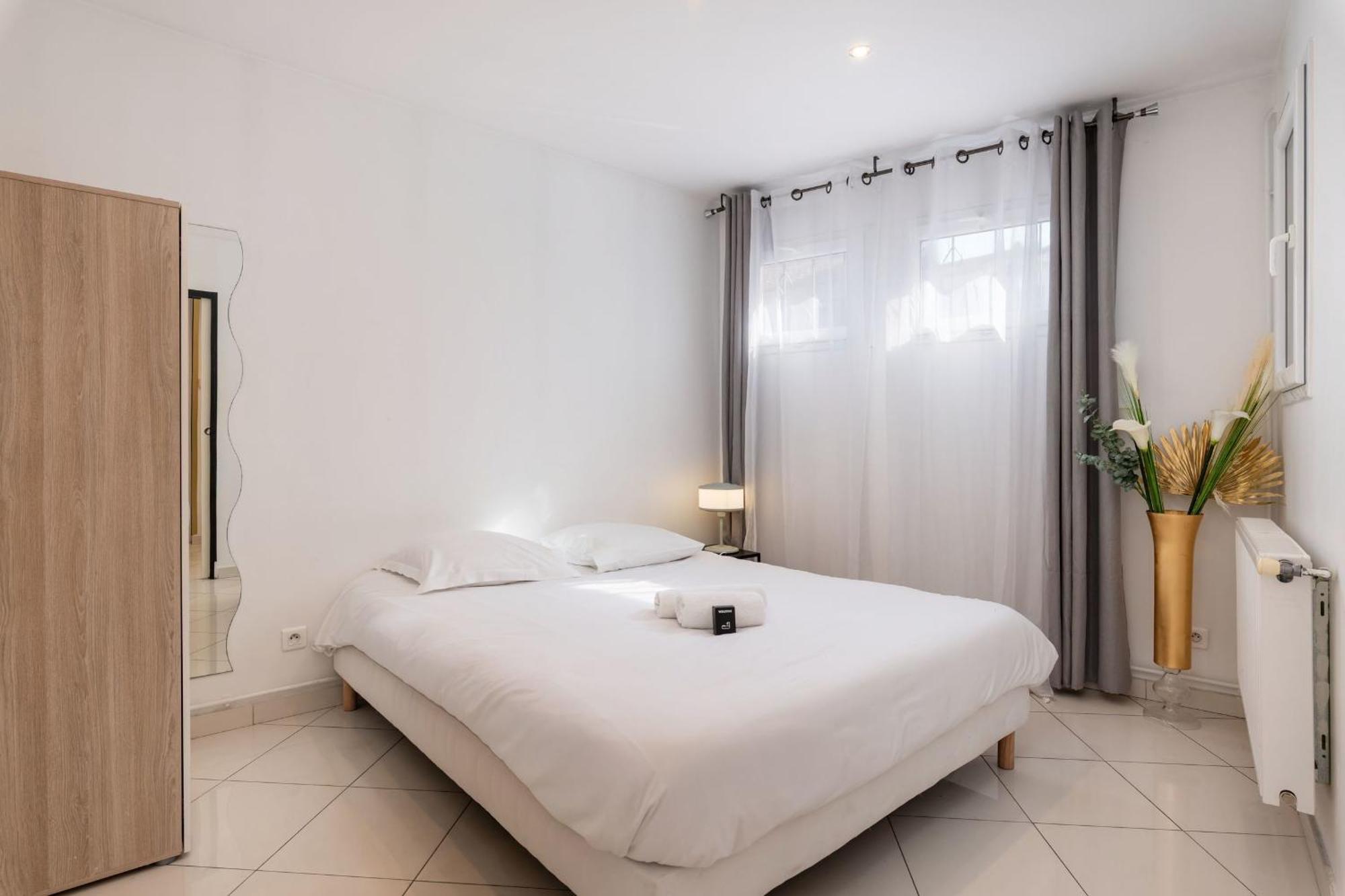 Maison Frappaz - 4 Bedrooms With Garden 빌뢰르반 외부 사진